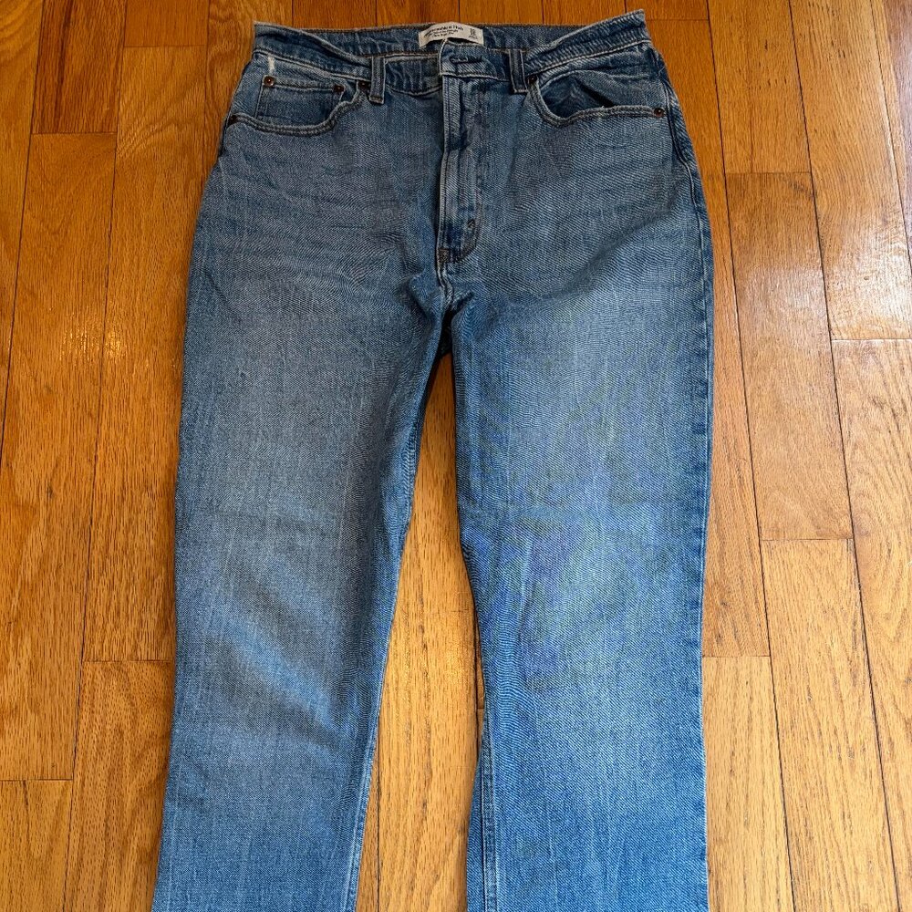 Abercrombie & Fitch 90's Slim Straight Ultra High Rise Jean SIZE 30/10